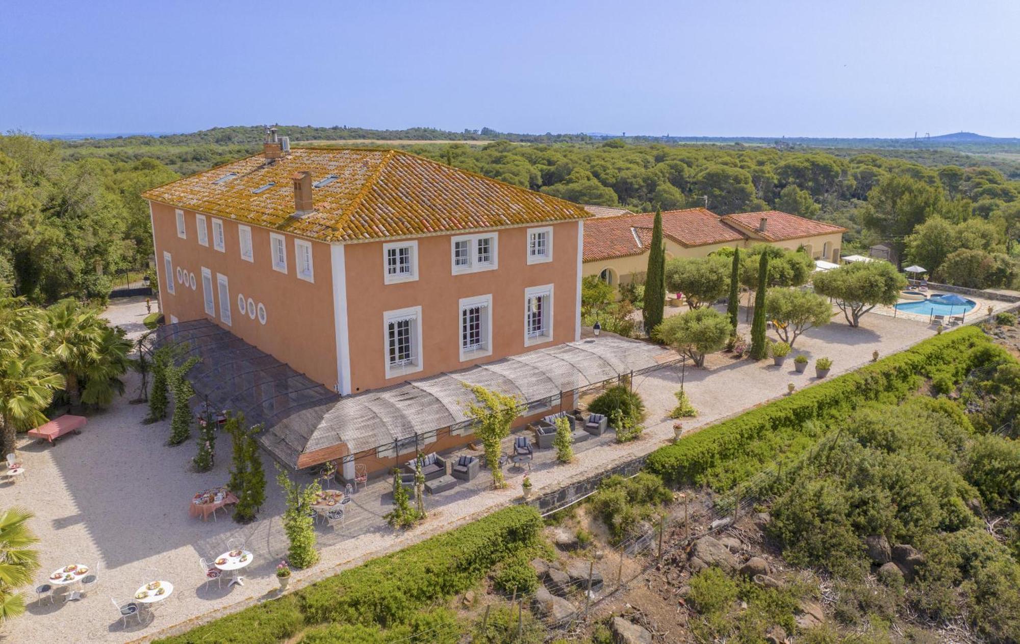 Domaine De Roque Haute Portiragnes Exterior foto